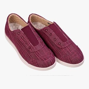 REVITALIGN Burgundy Slip-On Shoes